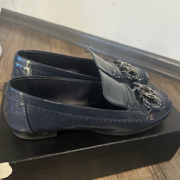 Chanel Loafers in Excellent condition - Picture 3 of 3